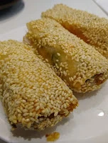 Sesame Prawn Wrap with Rice Paper